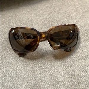 Ray-Ban Sunglasses - RB4068